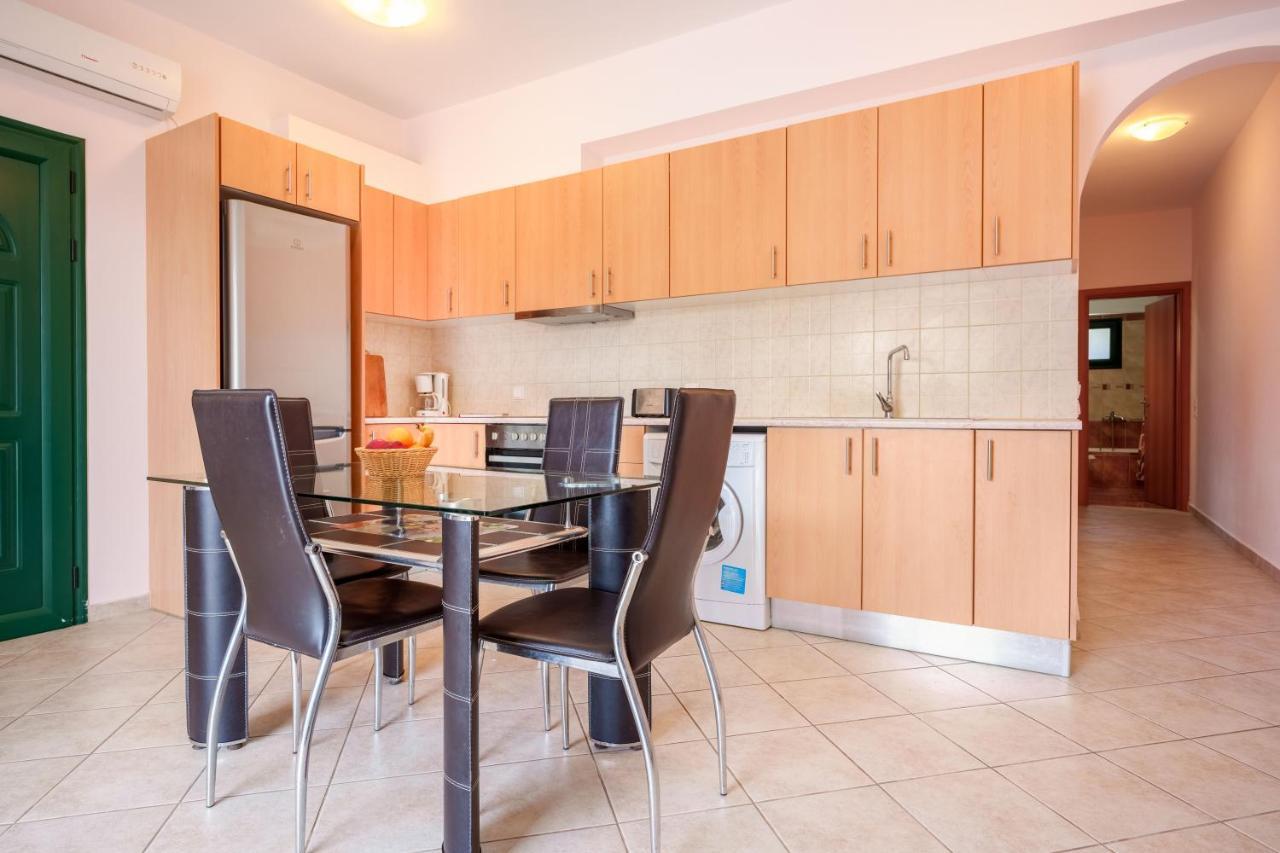 Niko'S Central Skala Apartments מראה חיצוני תמונה